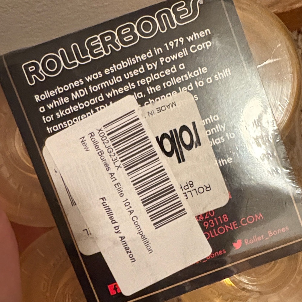 Rollerbones Elite 57mm Wheels 101A - Clear 8 Pack - Picture 3 of 6